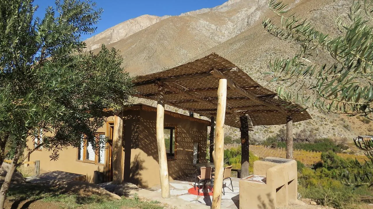 Refugio El Colorado De Cochiguaz Chata